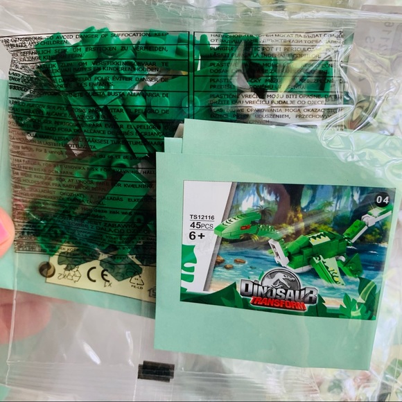 Brand new set of 8 packs of Lego-like building sets. Party favors. Jumei brand - Picture 5 of 13